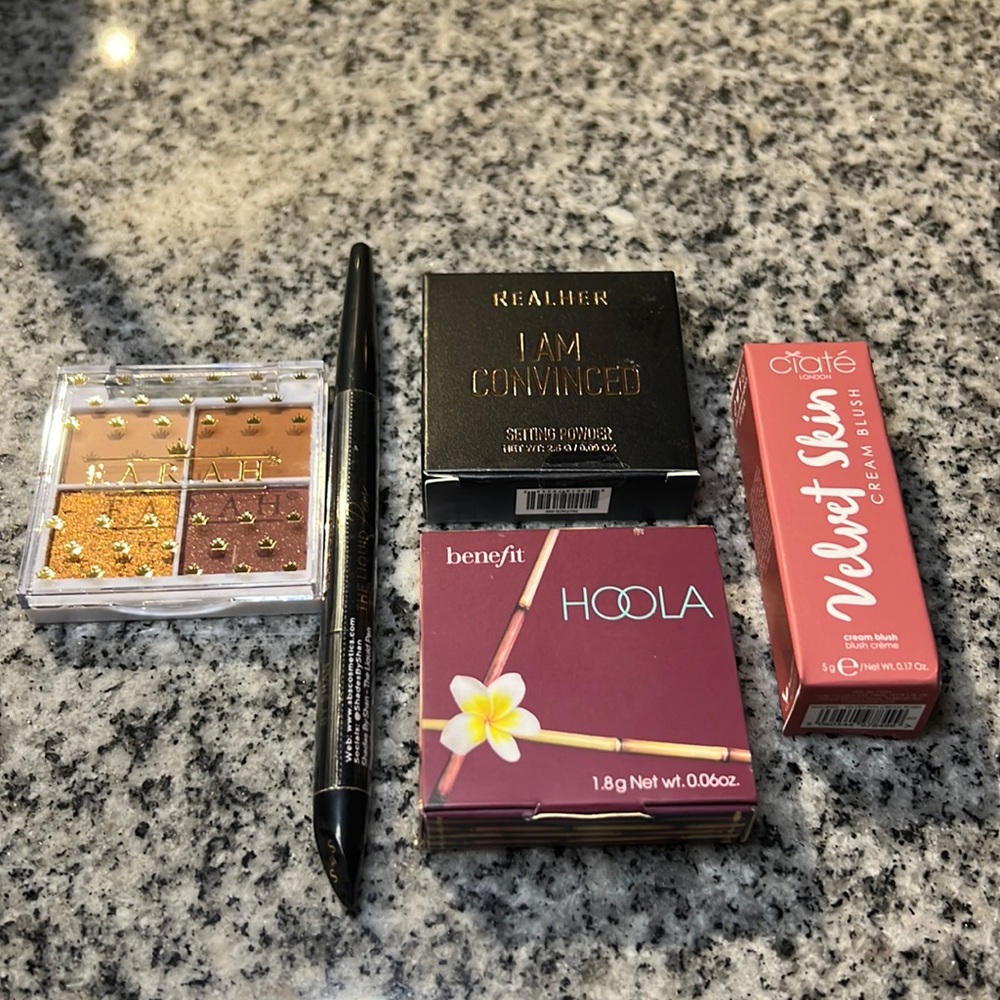 NEW!! Makeup Bundle - Travel Size